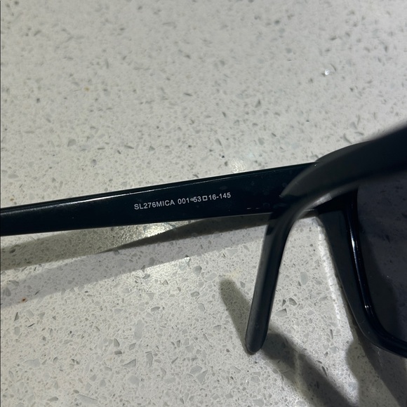 Black Cat-Eye Sunglasses - Picture 5 of 6